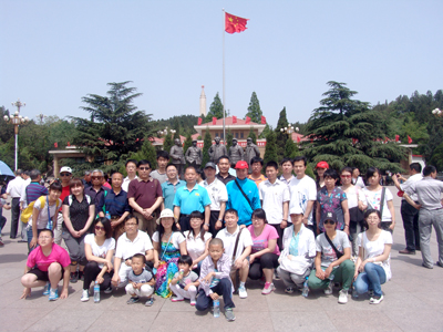 學(xué)院組織教職工到西柏坡參觀學(xué)習(xí)