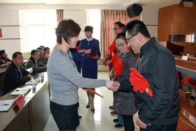 賀陽(yáng)公司舉行2011年度先進(jìn)單位、先進(jìn)個(gè)人表彰大會(huì)