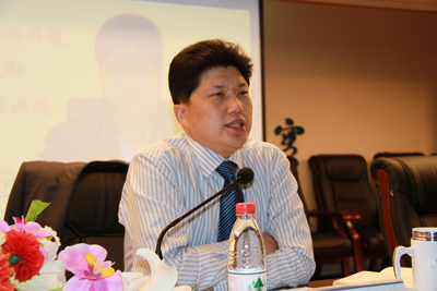 成才講堂——董事長周虎震先生為學(xué)院師生做報告