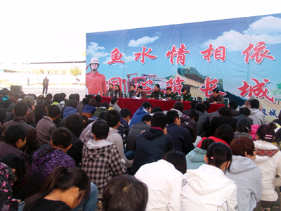 我院舉行“掌握消防知識(shí)，共建和諧校園” 消防日主題宣傳活動(dòng)