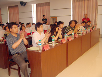 積極探索應用型人才培養(yǎng)模式  全力搭建就業(yè)實習平臺——我院召開第一屆校企共建大學生就業(yè)實習基地洽談簽約會