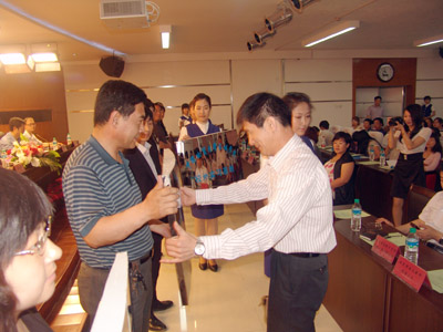積極探索應用型人才培養(yǎng)模式  全力搭建就業(yè)實習平臺——我院召開第一屆校企共建大學生就業(yè)實習基地洽談簽約會