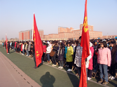 學(xué)院召開09—10學(xué)年學(xué)生評優(yōu)表彰大會