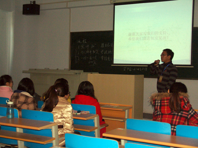 學(xué)院召開2011屆畢業(yè)生校園雙選會