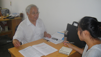 我院邊慶年教授獲2009年度河北省支持老區(qū)建設(shè)先進(jìn)個(gè)人