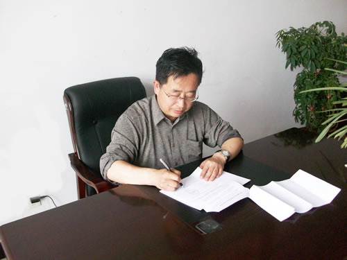 我院大學(xué)英語(yǔ)教師網(wǎng)絡(luò)多媒體技術(shù)應(yīng)用研究項(xiàng)目確立為2010年度河北省社會(huì)科學(xué)基金項(xiàng)目