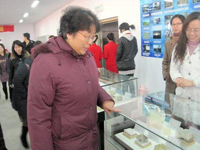 地球科學(xué)與資源系09級(jí)野外實(shí)習(xí)成果展開幕