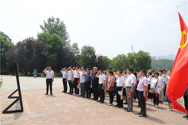 回顧歷史溯根源 瞻仰先驅(qū)再起航——我校教職工黨員再赴晉察冀邊區(qū)革命紀(jì)念館參觀學(xué)習(xí)