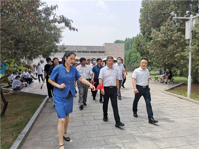 回顧歷史溯根源 瞻仰先驅(qū)再起航——我校教職工黨員再赴晉察冀邊區(qū)革命紀(jì)念館參觀學(xué)習(xí)