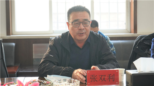 王樂修京簧竹木雕刻技能大師工作室揭牌儀式在我校舉行