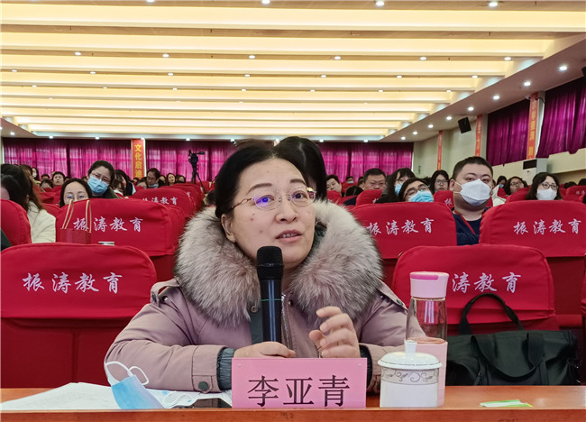 深化課程建設(shè)  踐行育人使命——我校召開一流課程建設(shè)匯報會