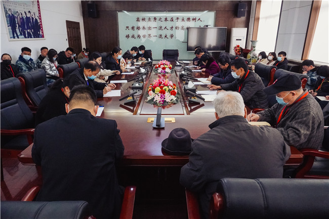 抓常規(guī) 促教學 我校開展新學期第一堂課教學秩序檢查