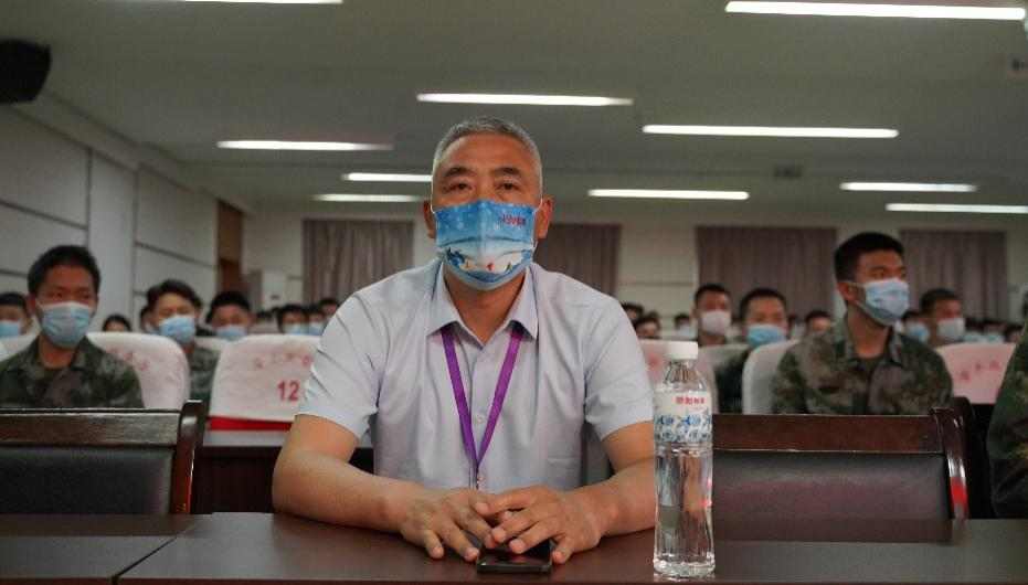 憶軍旅青春 走規(guī)劃人生——賀陽集團退役軍人大學(xué)生人生規(guī)劃專題講座