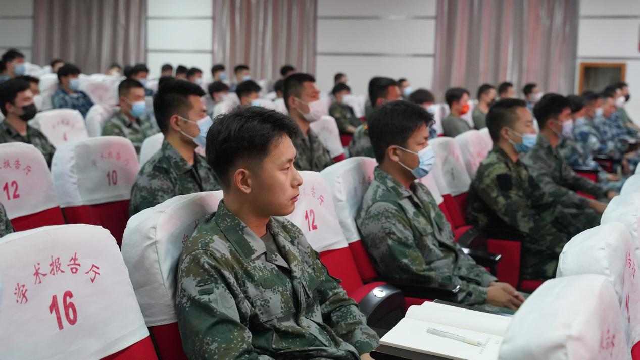 憶軍旅青春 走規(guī)劃人生——賀陽集團退役軍人大學(xué)生人生規(guī)劃專題講座