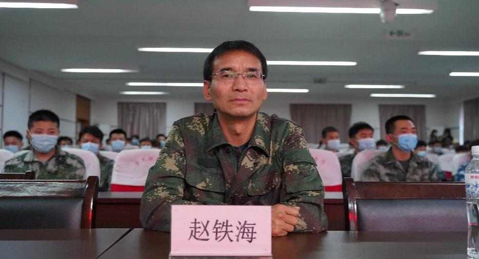 憶軍旅青春 走規(guī)劃人生——賀陽集團退役軍人大學(xué)生人生規(guī)劃專題講座