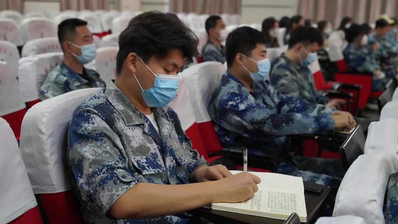 憶軍旅青春 走規(guī)劃人生——賀陽集團退役軍人大學(xué)生人生規(guī)劃專題講座