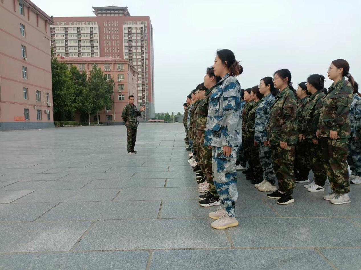 強(qiáng)化凝“新”聚力，賡續(xù)立德樹(shù)人——我?！皞鲙蛶А笔叫氯肼気o導(dǎo)員培訓(xùn)圓滿(mǎn)結(jié)束