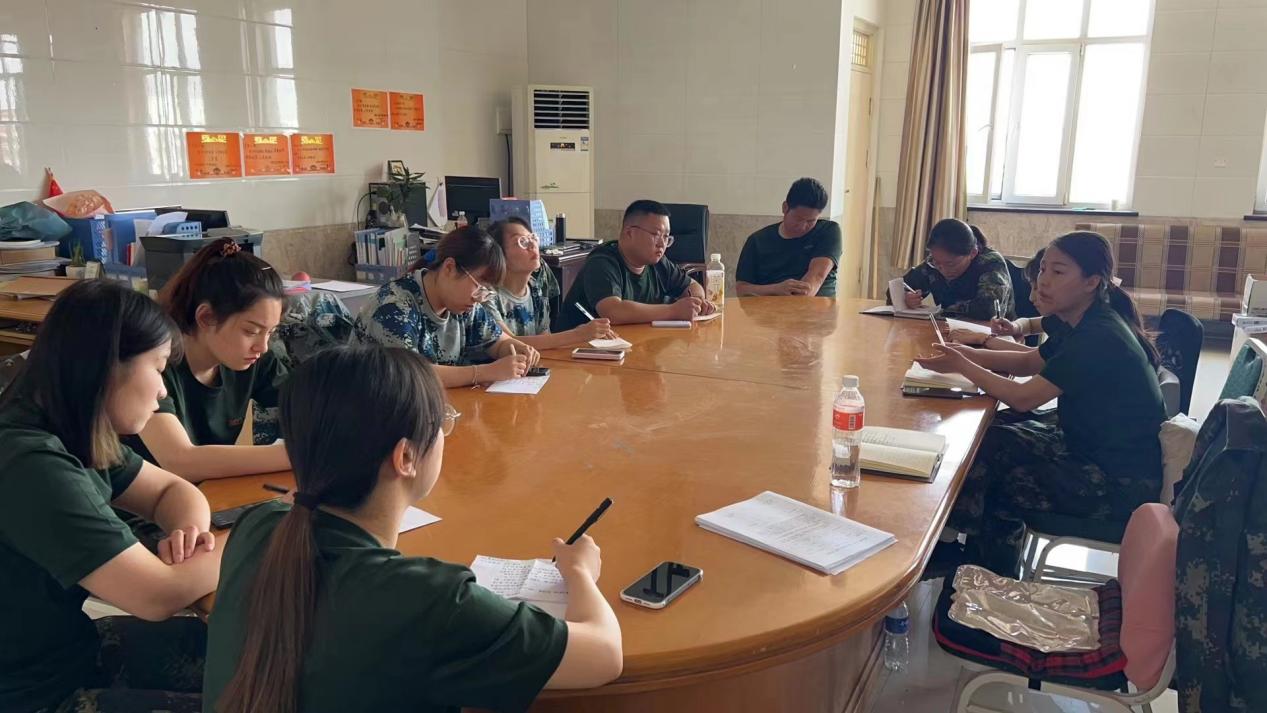 強(qiáng)化凝“新”聚力，賡續(xù)立德樹(shù)人——我?！皞鲙蛶А笔叫氯肼気o導(dǎo)員培訓(xùn)圓滿(mǎn)結(jié)束