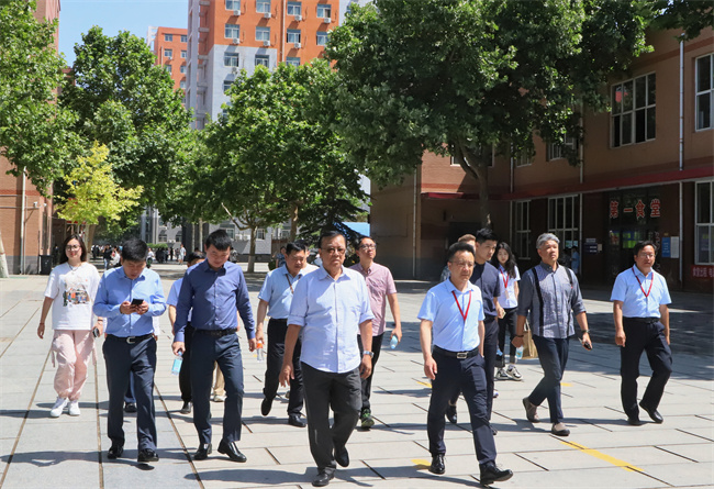 馬來西亞吉隆坡建設(shè)大學(xué)參觀團(tuán) 蒞臨我校參觀交流