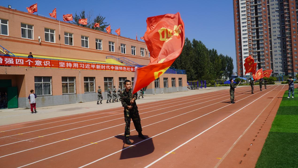 保定理工學院2023級新生軍訓開營式隆重舉行