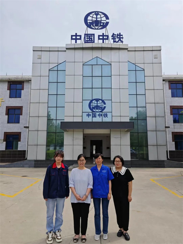 我院與中鐵電工保定制品有限公司達(dá)成校企合作——校企合作同心圓，訪企拓崗普新篇（五）