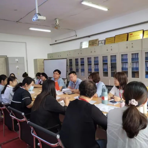 我院召開“服務意識、工作態(tài)度、履職盡責”大討論總結(jié)大會
