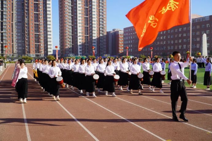 一起動(dòng)感青春！保定理工學(xué)院2023年秋季運(yùn)動(dòng)會(huì)圓滿閉幕