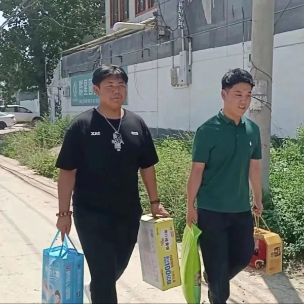 家校共育，攜手同行”經(jīng)濟(jì)學(xué)院開展2023年暑期“大家訪”活動(dòng)（上）