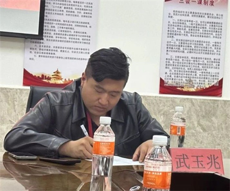藝心服務，挑戰(zhàn)自我——藝術學院區(qū)隊長競聘活動