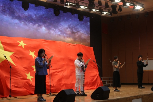 “青春放歌新時(shí)代，攜手起航新征程”一二·九大型合唱會(huì)圓滿結(jié)束