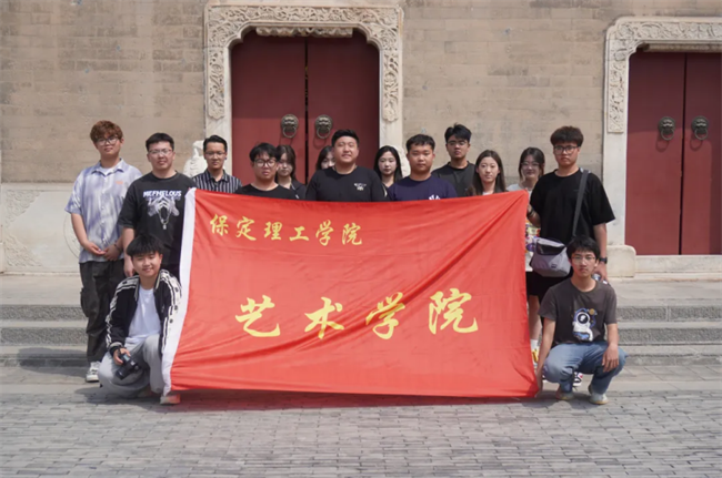 文化育人促成長(zhǎng) 校館合作譜新篇—我校與淮軍公所博物館舉行館校戰(zhàn)略合作協(xié)議簽約及授牌儀式