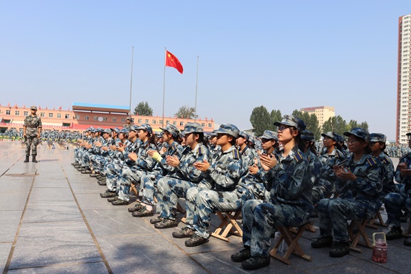 保定理工學(xué)院||管理學(xué)院||揚(yáng)帆起航，2023級軍訓(xùn)進(jìn)行時！