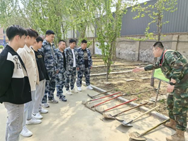 勞動(dòng)教育|保定理工學(xué)院|管理學(xué)院|學(xué)習(xí)勞動(dòng)精神·踐行勞動(dòng)育人-跟著節(jié)氣學(xué)種植，分享勞動(dòng)創(chuàng)造的美好樂(lè)趣
