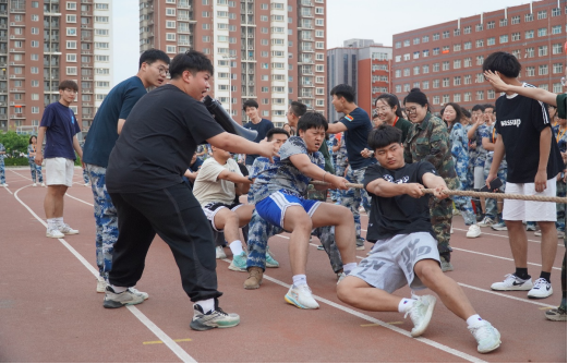 青春校園|凝聚每份力,團(tuán)結(jié)一條心——保定理工學(xué)院第十八屆拔河比賽圓滿(mǎn)結(jié)束
