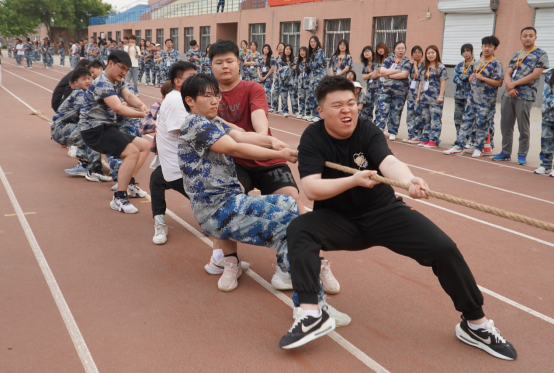 青春校園|凝聚每份力,團(tuán)結(jié)一條心——保定理工學(xué)院第十八屆拔河比賽圓滿(mǎn)結(jié)束