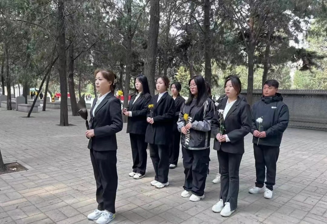 保理會計學院緬懷革命烈士,繼承先烈遺志