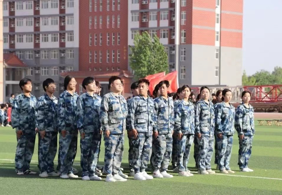 保理會(huì)計(jì)學(xué)院以隊(duì)列會(huì)操比賽為始，共著你我青春華章