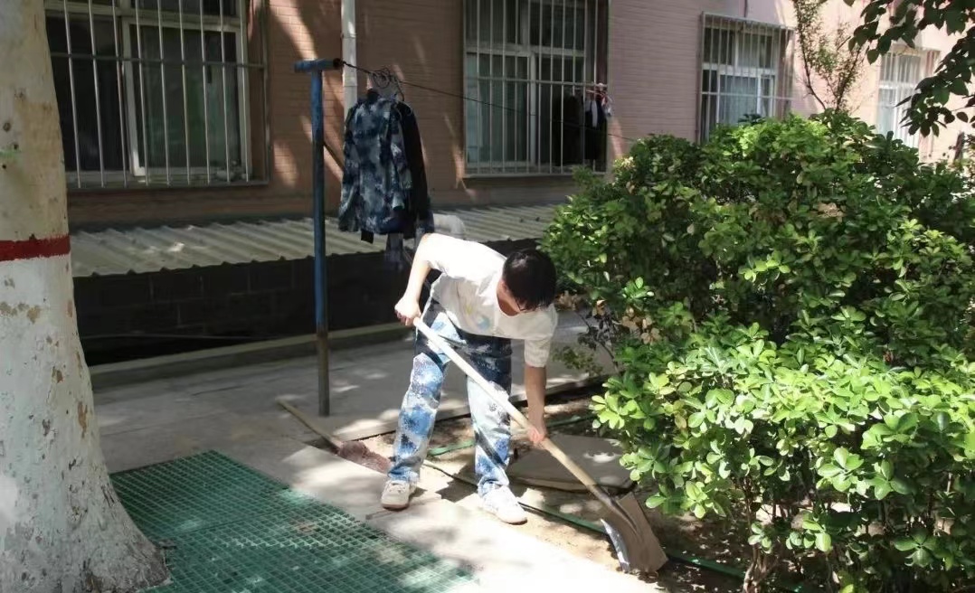 保理會計學(xué)院五月勞動月，身體力先行