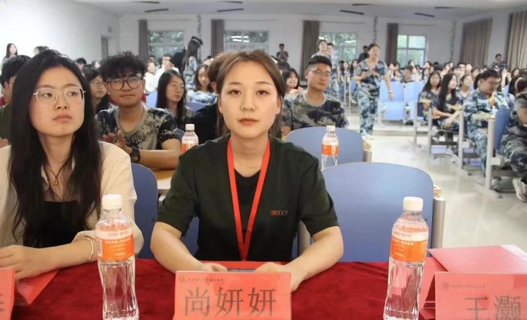 保理會計學(xué)院聚青春之火，譜會院華章