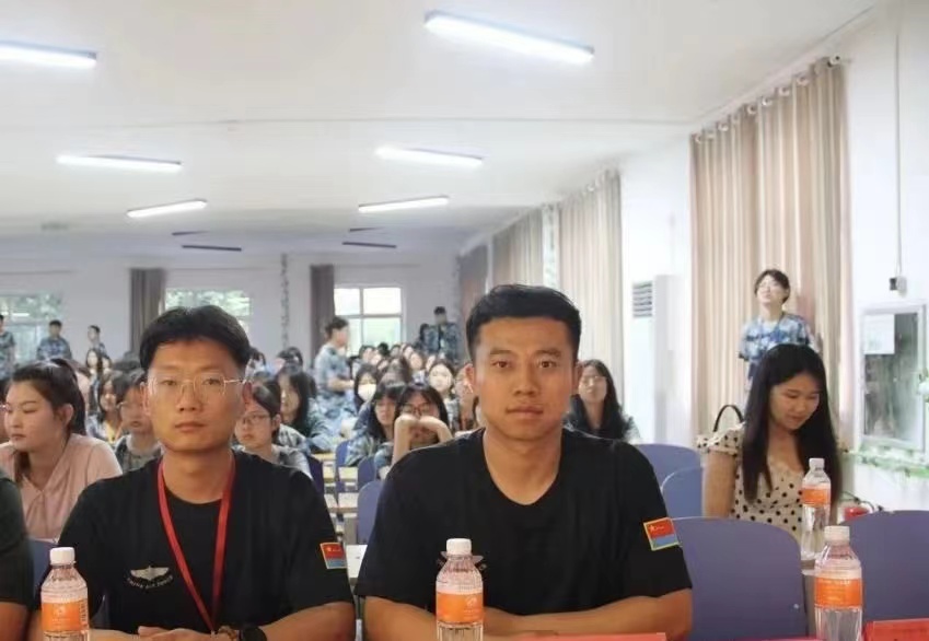 保理會計學(xué)院聚青春之火，譜會院華章