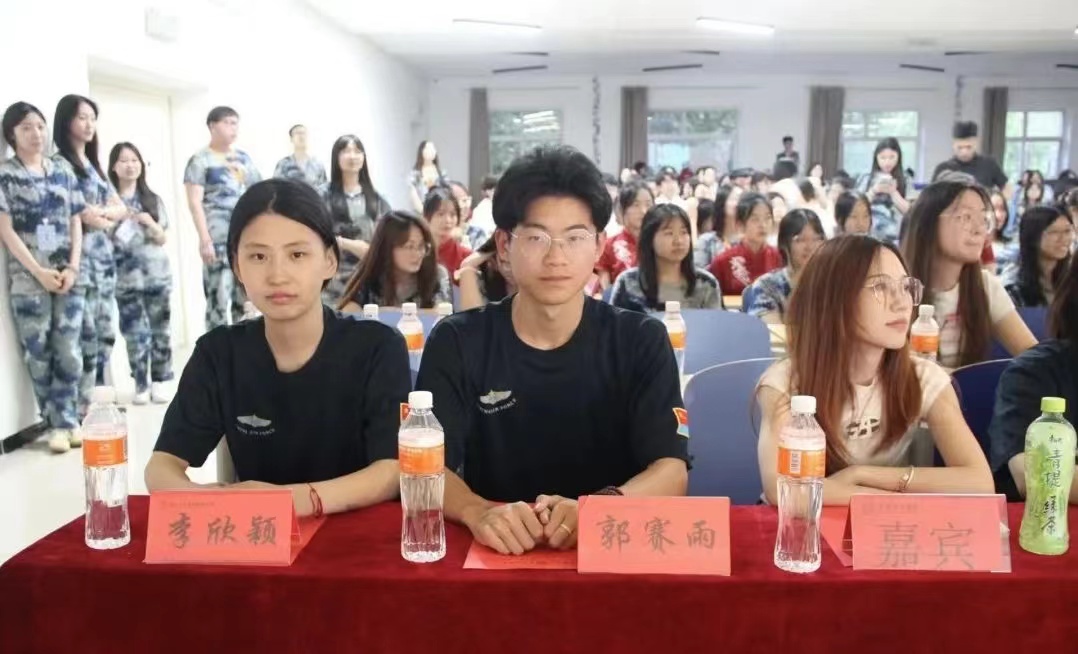 保理會計學(xué)院聚青春之火，譜會院華章