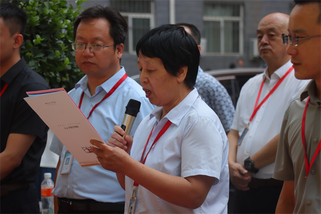 此去提衡霄漢上， 鵬摶鯤運(yùn)更論程——保定理工學(xué)院教職工私家車喜送畢業(yè)生啟動儀式