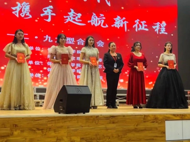 “青春放歌新時(shí)代，攜手起航新征程”合唱活動(dòng)圓滿結(jié)束