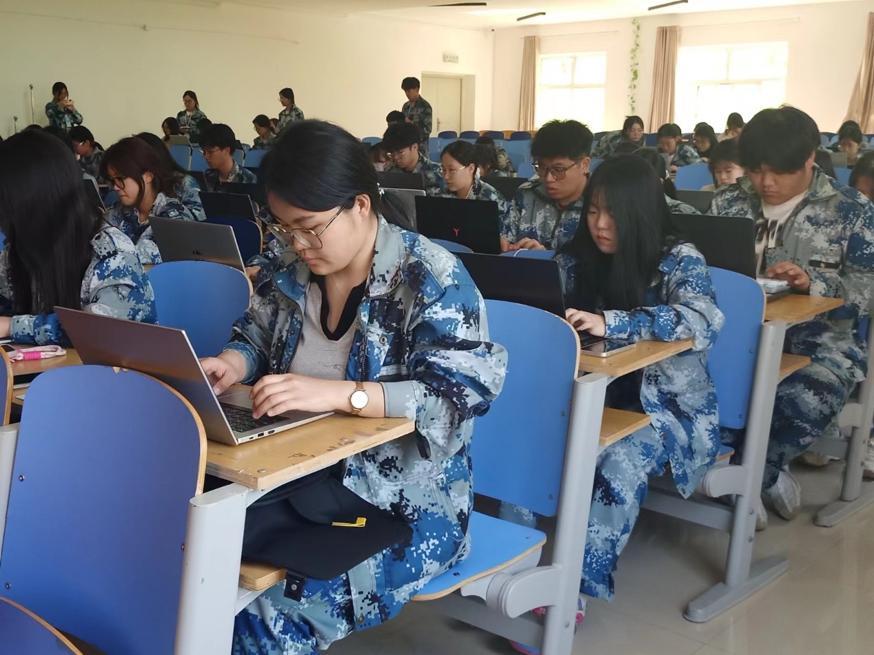 “指尖飛揚(yáng)，運(yùn)指如飛”打字測(cè)速技能大賽