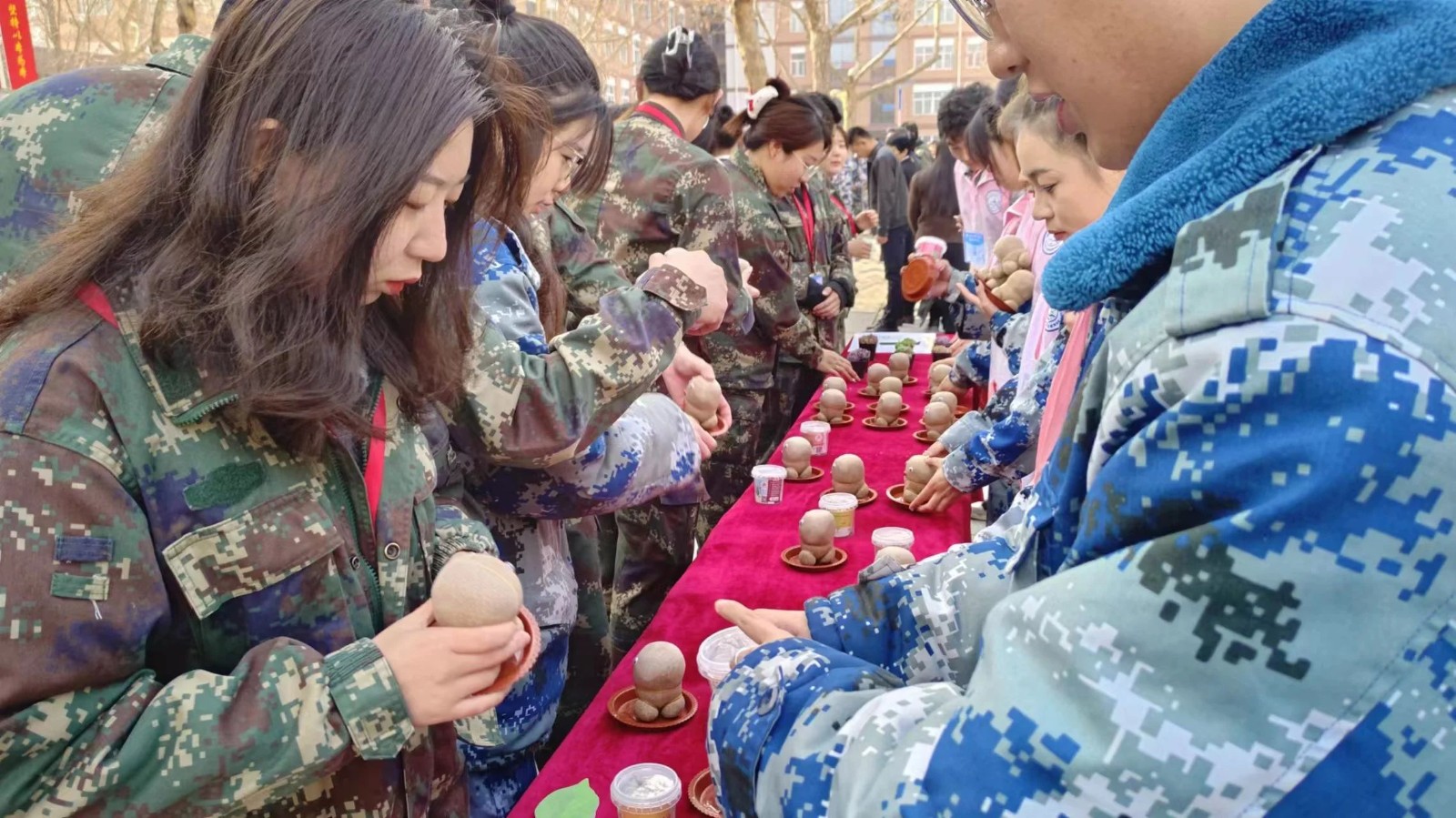 “‘植’此青綠，教樹人心，‘育’汝于成”植樹節(jié)活動(dòng)圓滿結(jié)束!