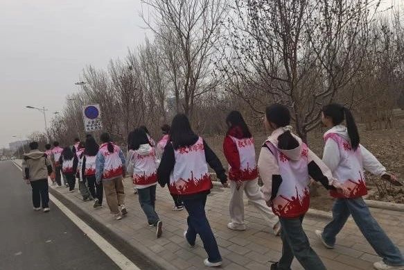 志愿于心，服務(wù)于行