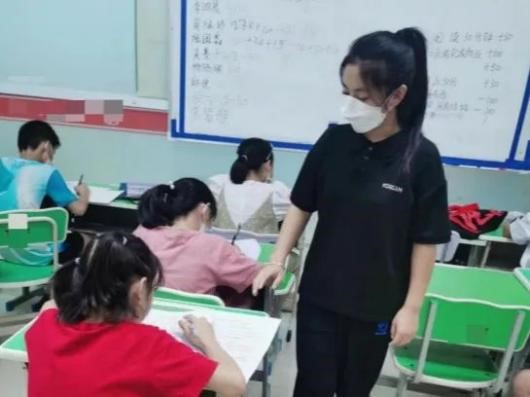 試煉的終點是花開萬里，我們以渺小啟程，以偉大結束 ——2020級小學教育專業(yè)實習優(yōu)秀實習生公示