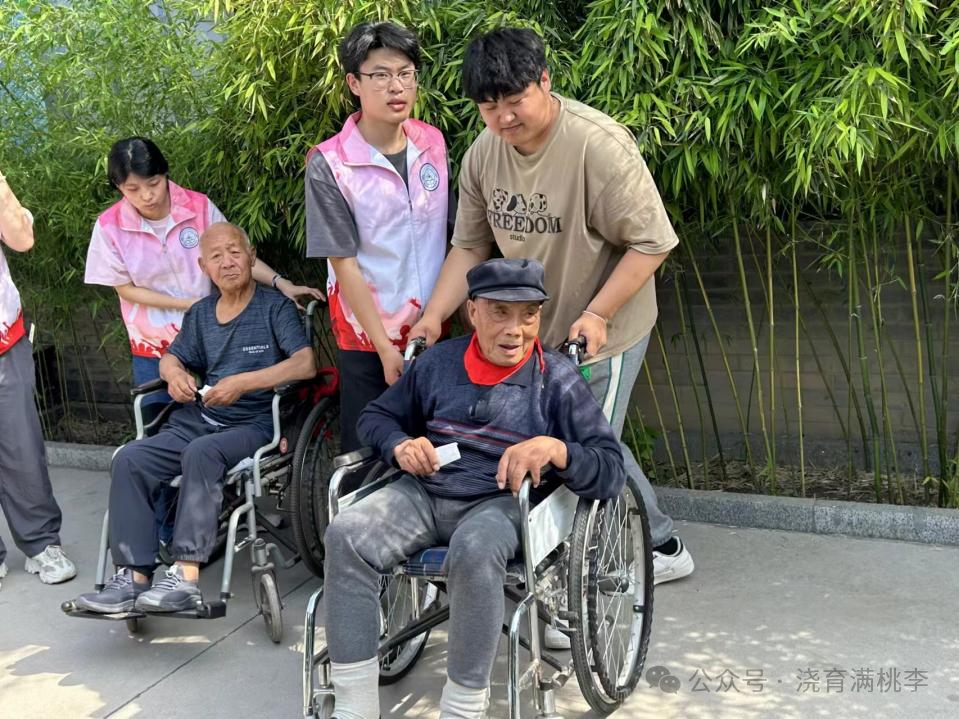 教育學(xué)院成功與善孝居養(yǎng)老院完成孝老敬親實(shí)踐教育基地揭牌！