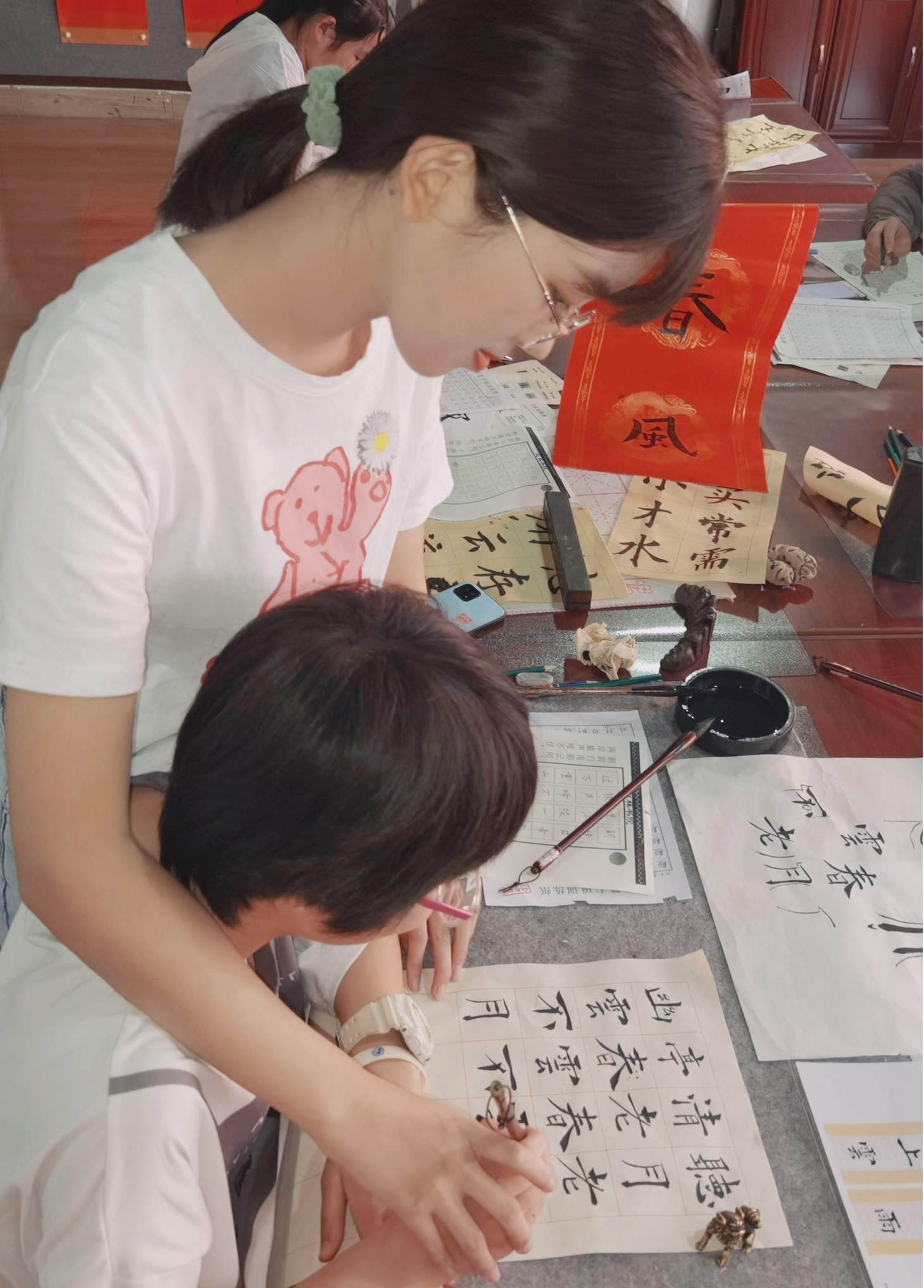 《七彩童夢(mèng)》點(diǎn)染美好童年——記小學(xué)教育專業(yè)兒童文學(xué)寫作