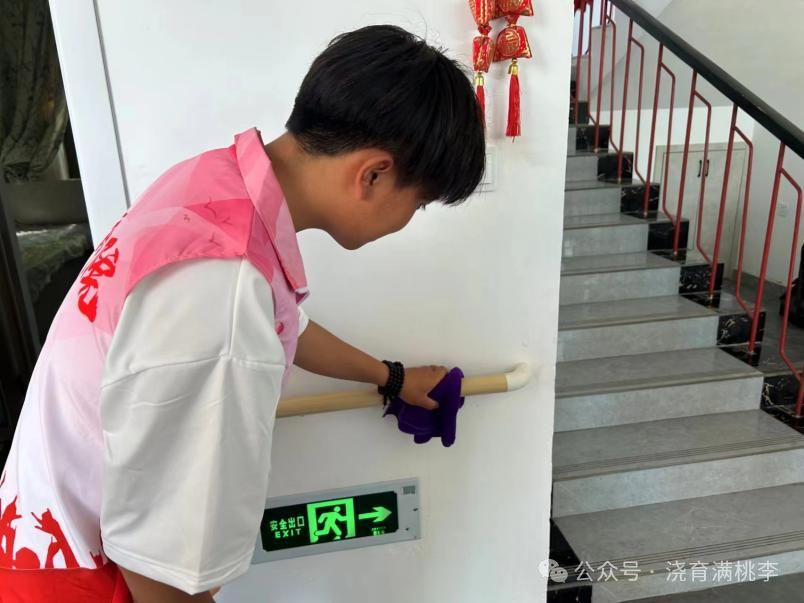 教育學(xué)院成功與善孝居養(yǎng)老院完成孝老敬親實(shí)踐教育基地揭牌！
